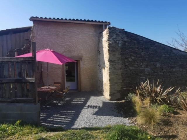 Gite Mimosa Saint-Florent-des-Bois Exterior photo