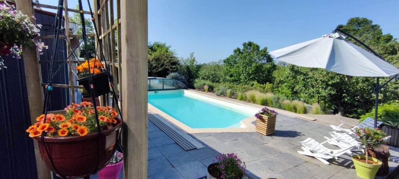 Gite Mimosa Saint-Florent-des-Bois Exterior photo
